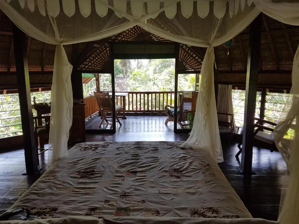 Standard Double room with balcony (full double bed)