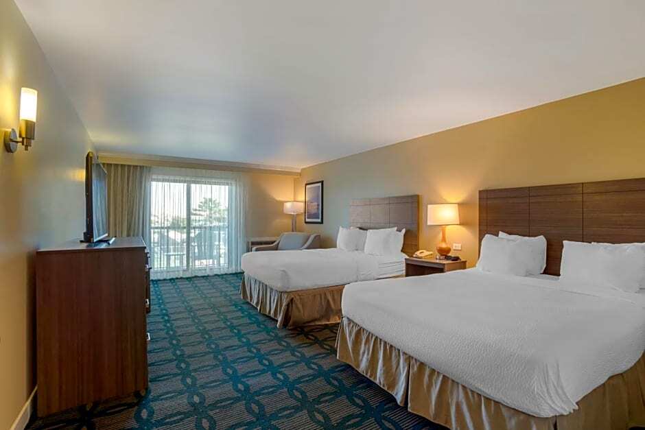 Двухместный номер Standard c 1 комнатой двуспальная кровать в Best Western Plus Ocean City