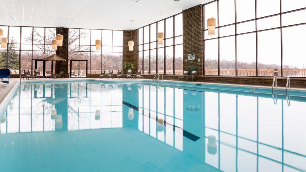 Holiday Inn Chicago Nw Crystal Lk Conv Ctr by IHG - Général