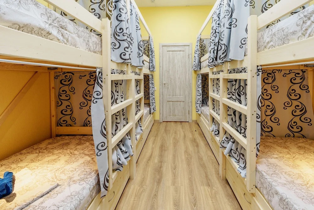 Кровать в общем номере в 1st`hostel