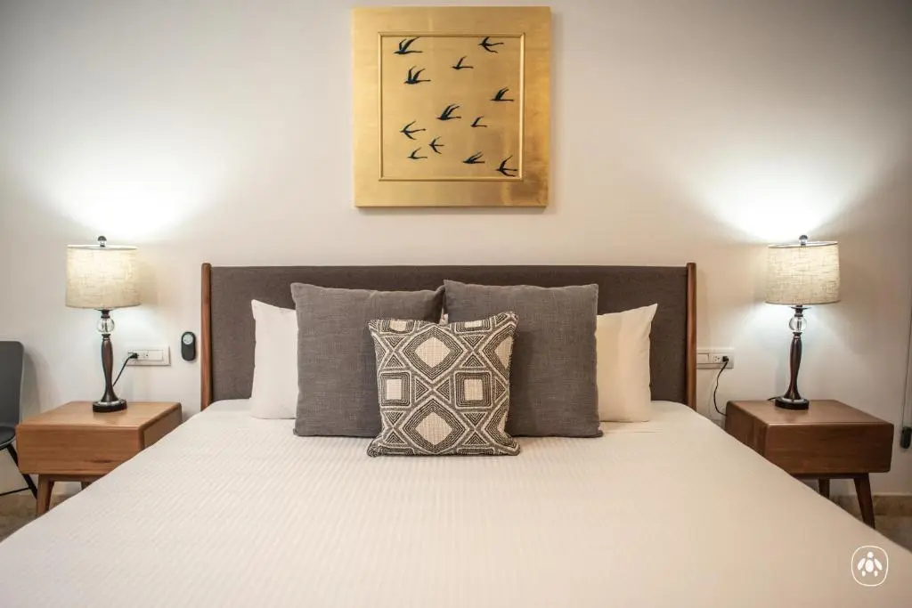 2 Bedrooms Apartment