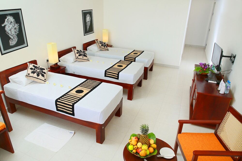 Sea Rock Villa