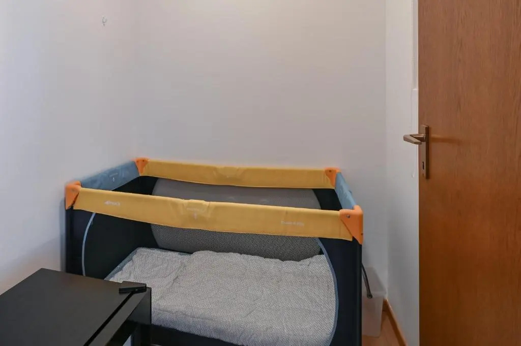 Standard Double room with street view (full double bed)