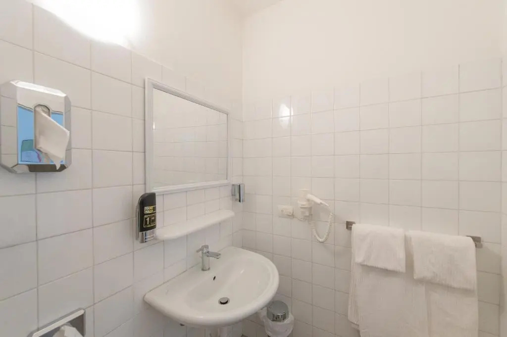 Standard Triple room with balcony