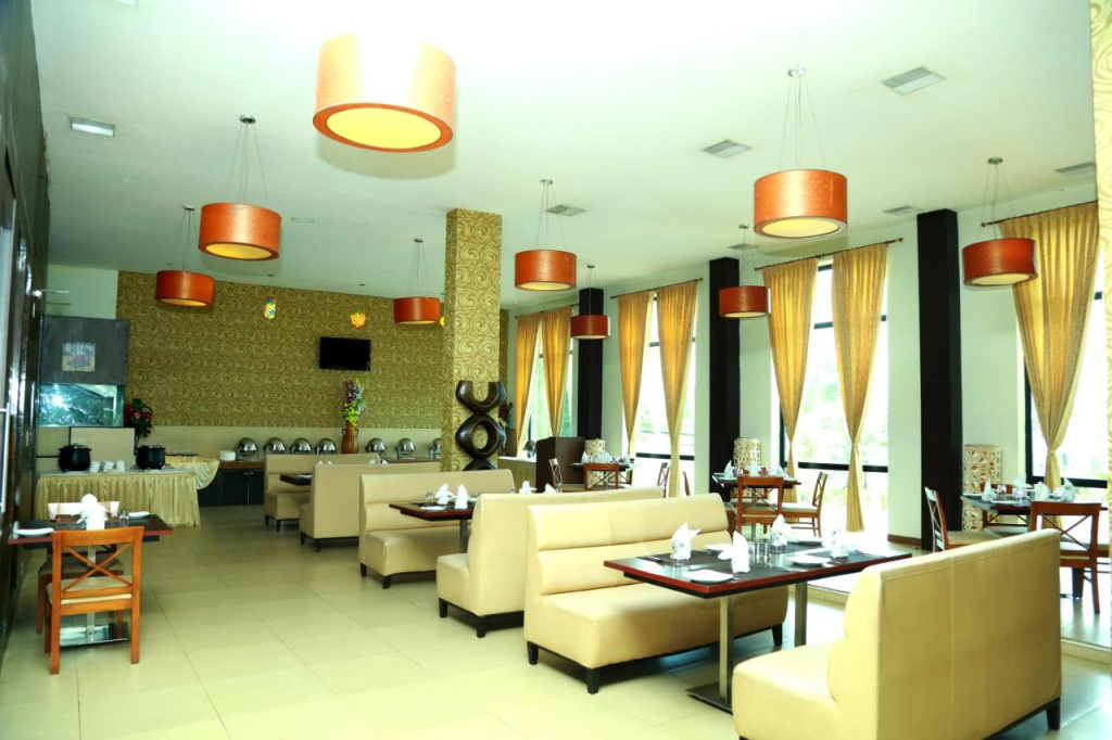 Hotel photo 12