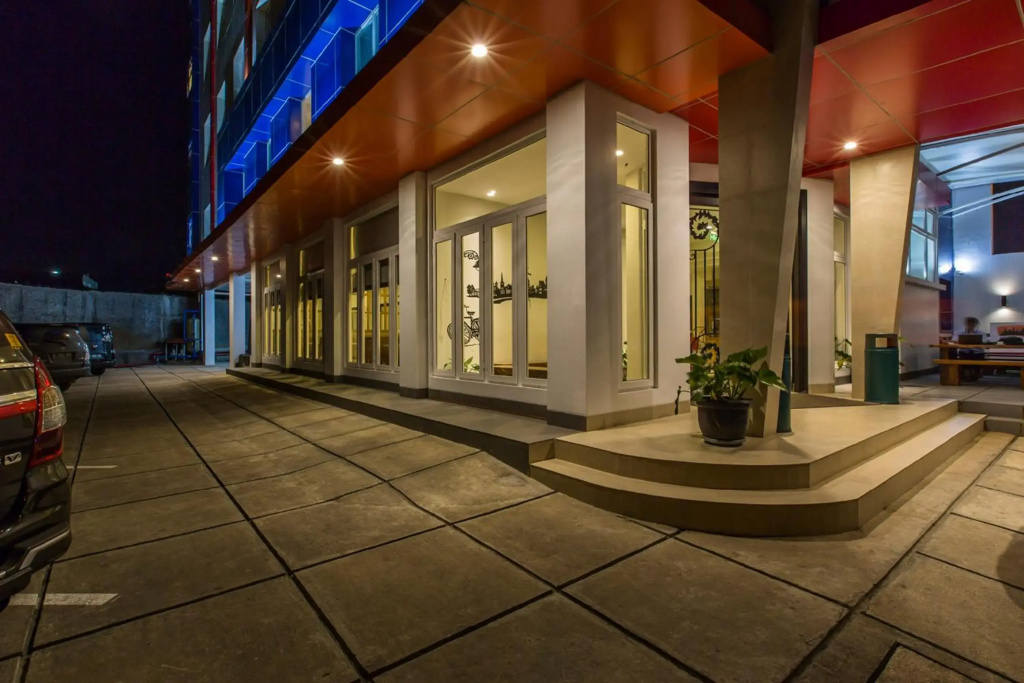 Sparks Odeon Sukabumi - Artotel Curated - фото 16