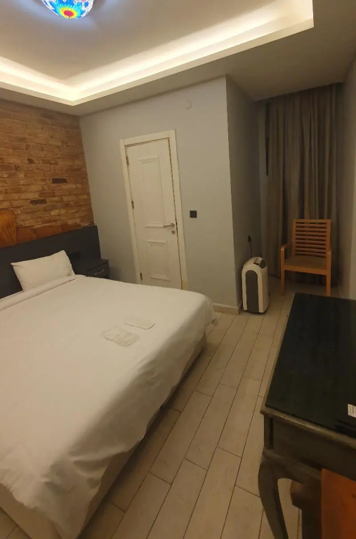 Economy No Window Double room (full double bed)
