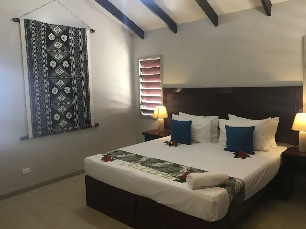 Double Bungalow beachfront twin beds