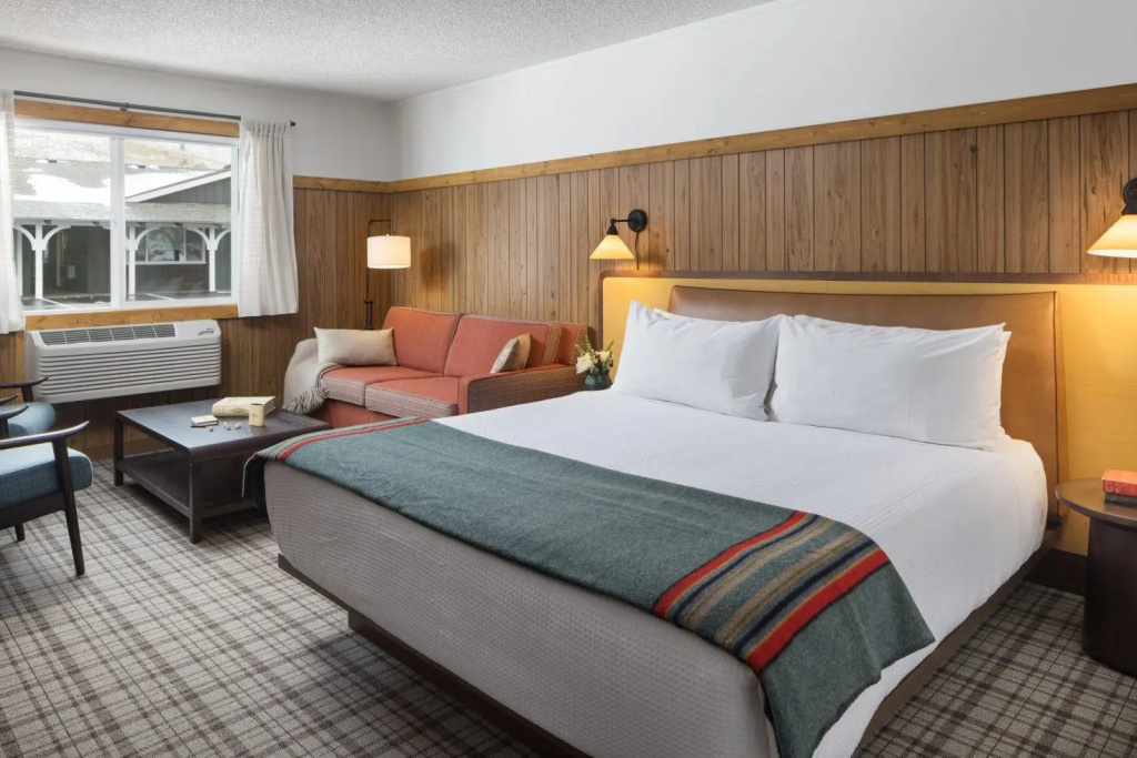 Premier room