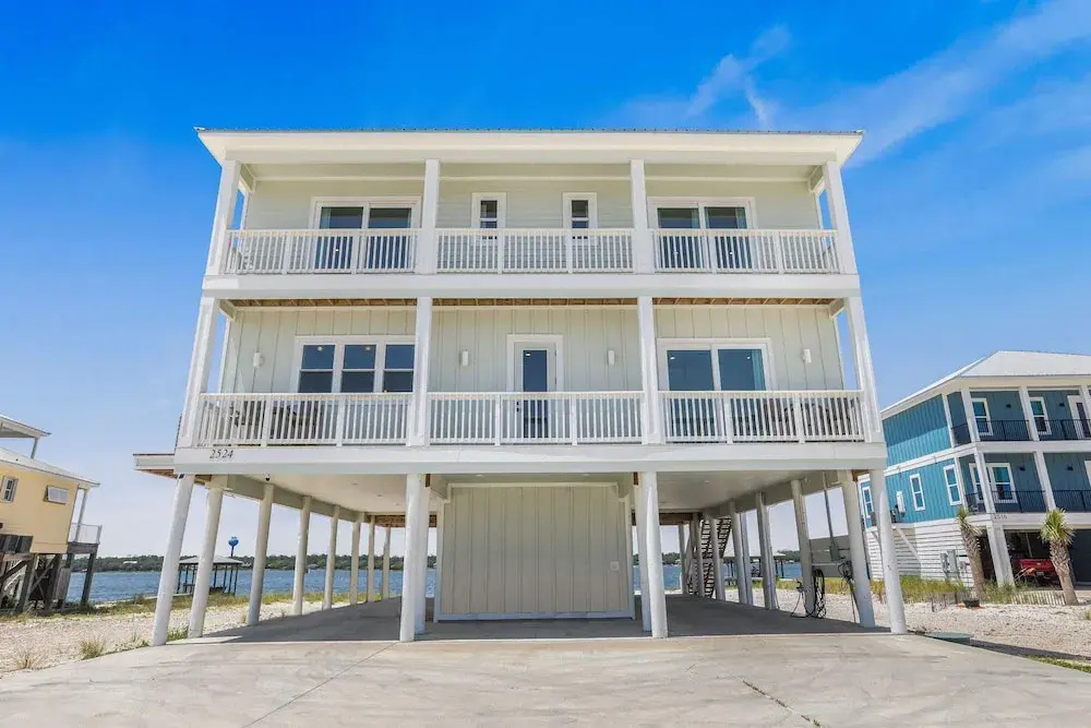 Beach Blessing- Pool Elevator Sleeps 16 SIX Bedrooms 6 Baths