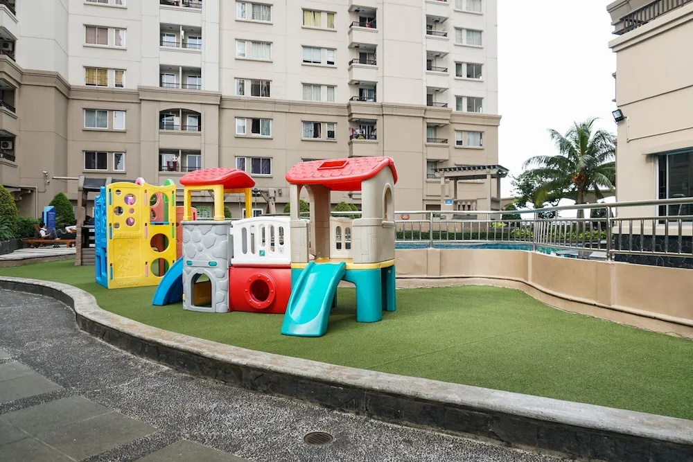 Cozy And Spacious 1Br Apartment At Marina Ancol