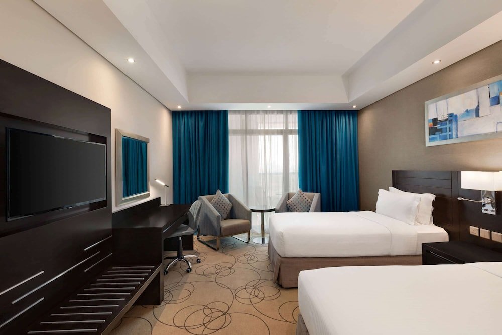 Tryp by wyndham barsha heights. Отель Ramada by Wyndham Barsha heights. Ramada by Wyndham Dubai. Ramada by Wyndham Barsha heights 4. Ramada by Wyndham Dubai Barsha heights (4**) | Standard Room | э.