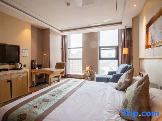 Standard Double room with river view (full double bed)