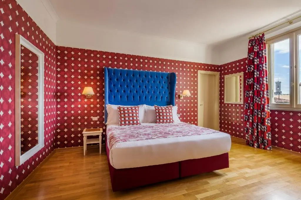 Double room (full double bed)
