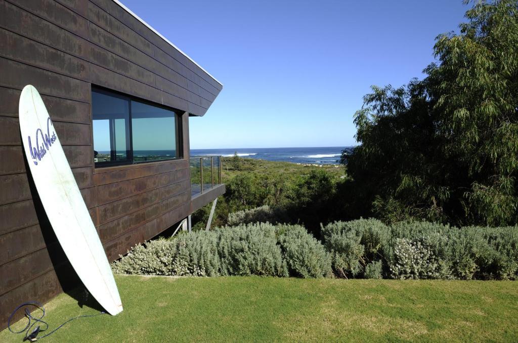 The Roozen Residence by null