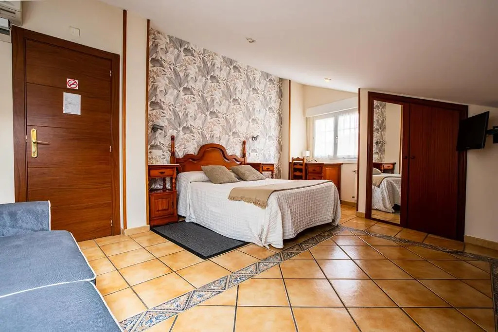 Standard Double room (full double bed)