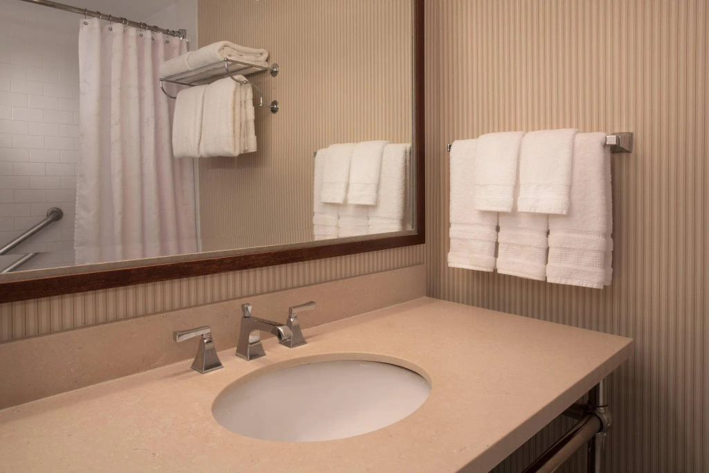 Sheraton Louisville Riverside by Marriott - Chambres