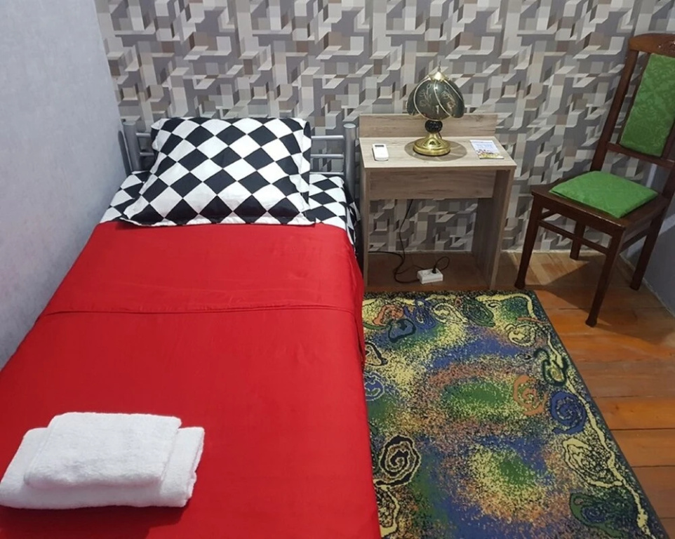 Economy room