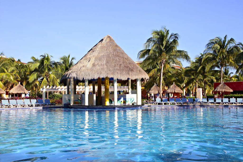 Beach & Waterfront