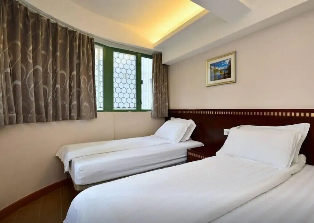Economy Double room (twin beds)