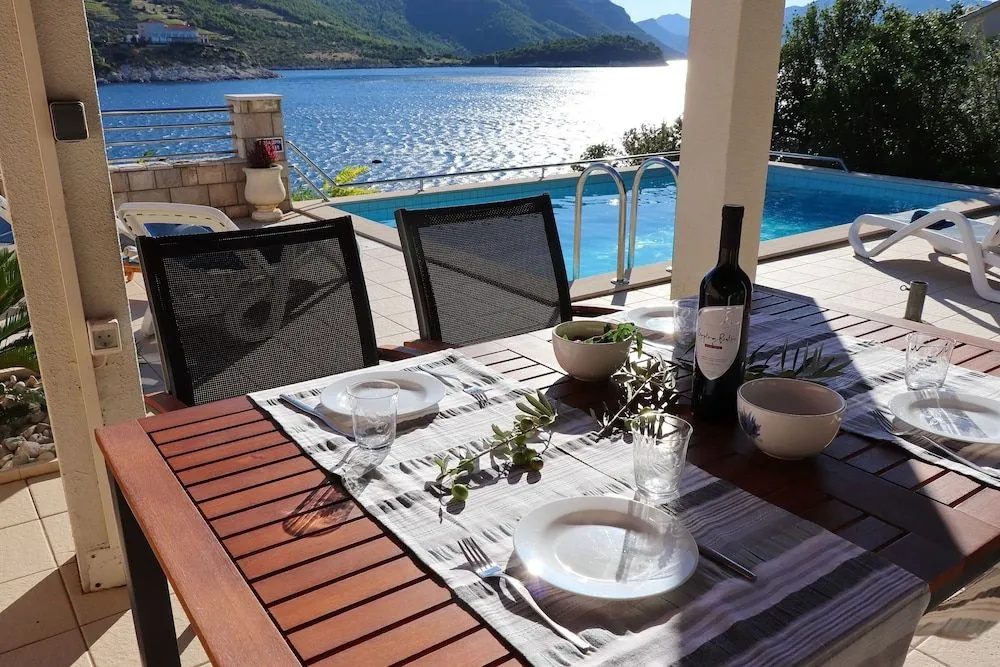 Villa Silencia