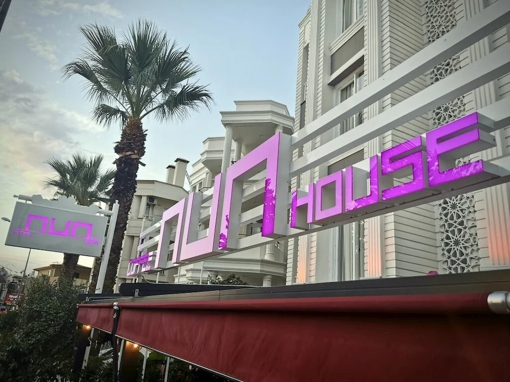 Hotel photo 1