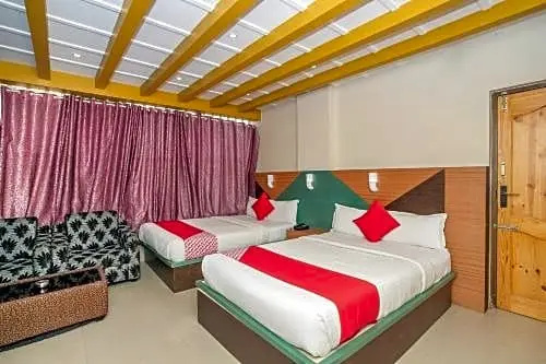 FabExpress Emirates Suites - Chambres