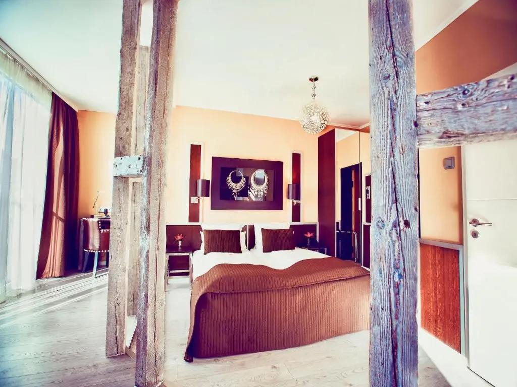 Standard Double room (full double bed)