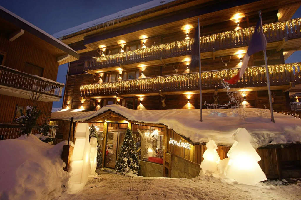 Snow Lodge Hotel Courchevel 1850
