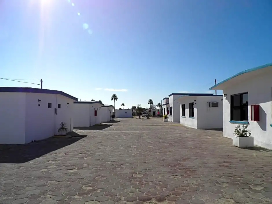 #52 Bungalow Seaside Hotel & Victors RV Park