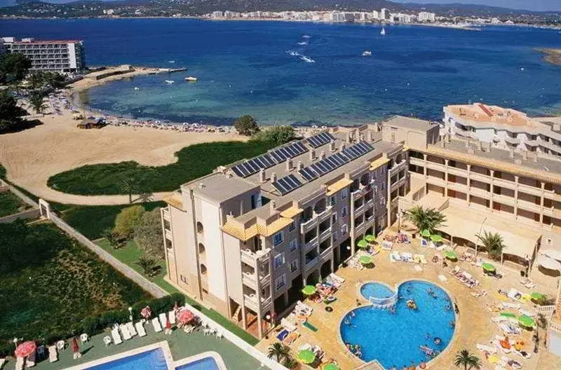 Beach & Waterfront