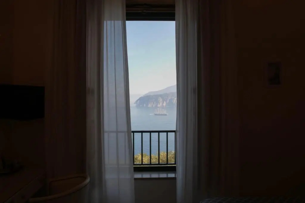 Standard Double room with sea view (full double bed)