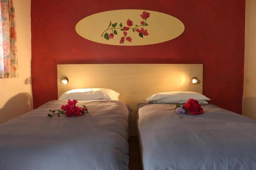 Standard Double room (full double bed)