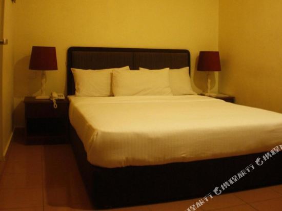 Dm Hotel