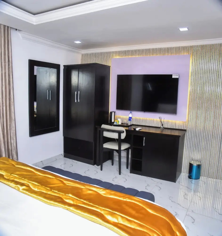 Hotel photo 12