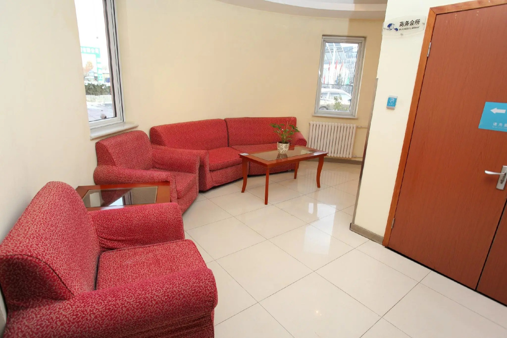 Lobby & Reception