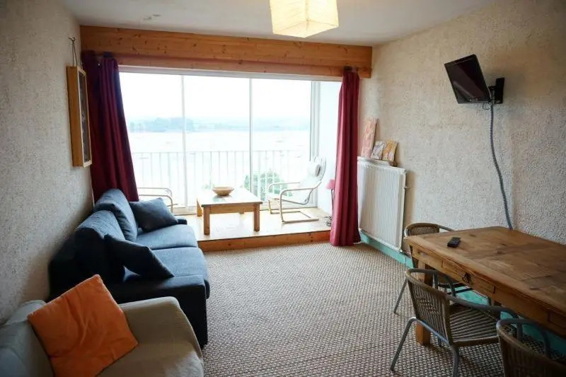 Voir la photo 3 — Appartement Avec Superbe Vue Mer Et Terrasse, À 100m Plages À Tregastel - Ref 97