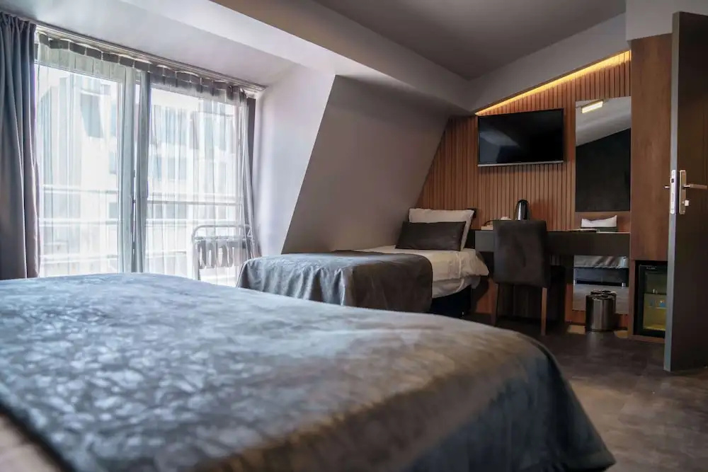 Superior Triple room