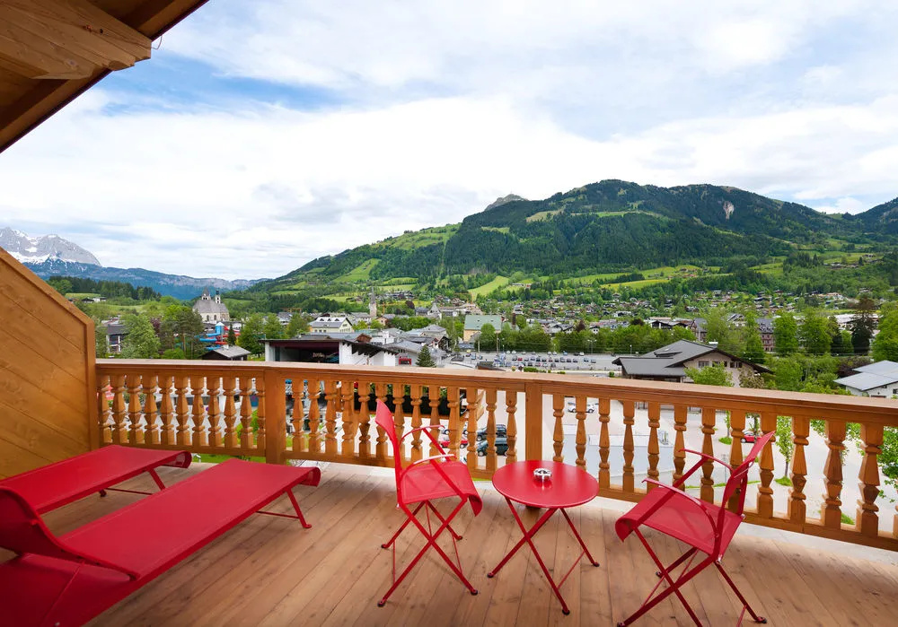 Balcony & Terrace