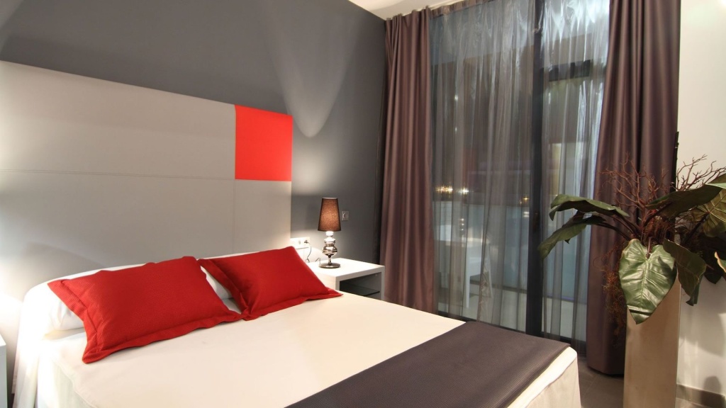 Apolo Suites Rentalmar — 5