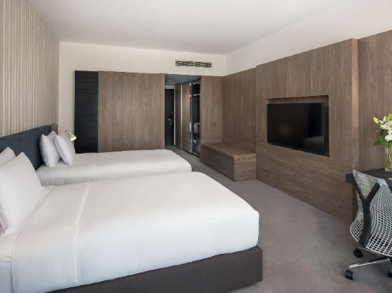 G Hotel Gurney
