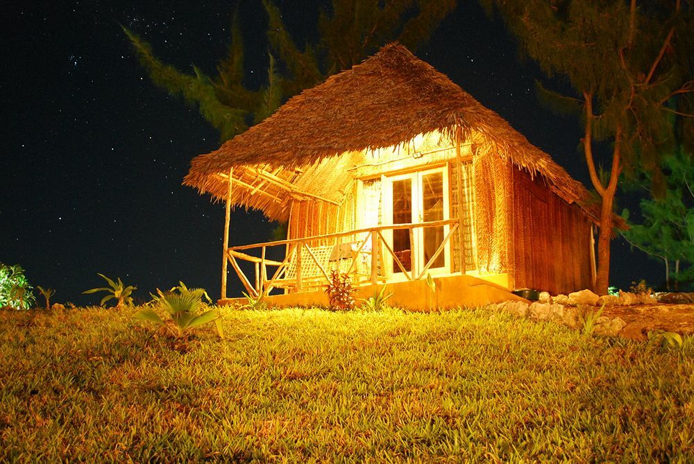 Paje by Night