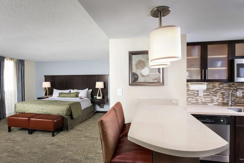 Staybridge Suites Atlanta - Midtown, an IHG Hotel - Chambres