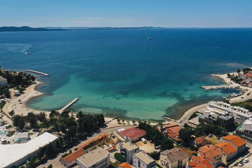 Beach & Waterfront