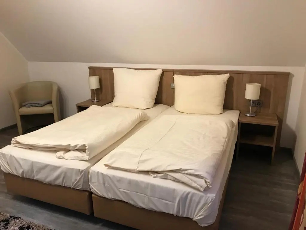 Pension-Apartments Schwalbennest - Chambres
