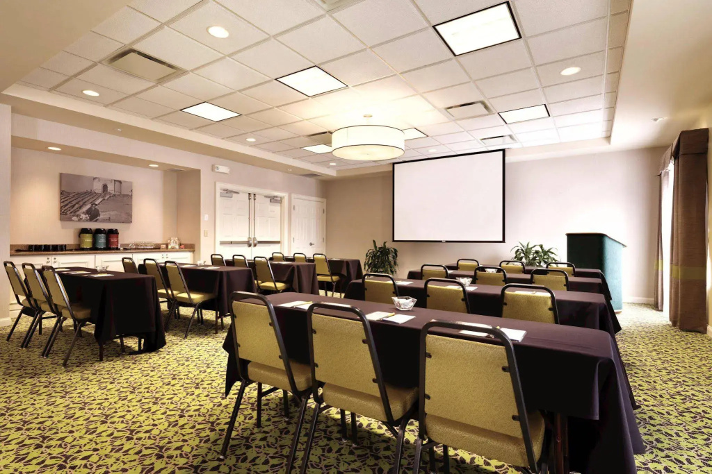 Hilton Garden Inn Akron Canton Airport - Général
