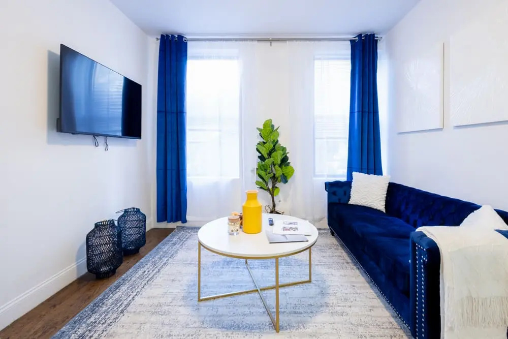 1435-2 3 Bedrooms 2 Bath W D UES