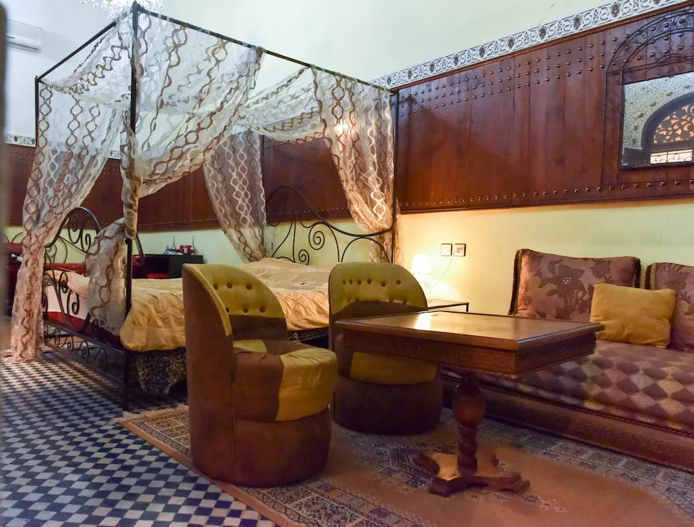 Classic room with courtyard view