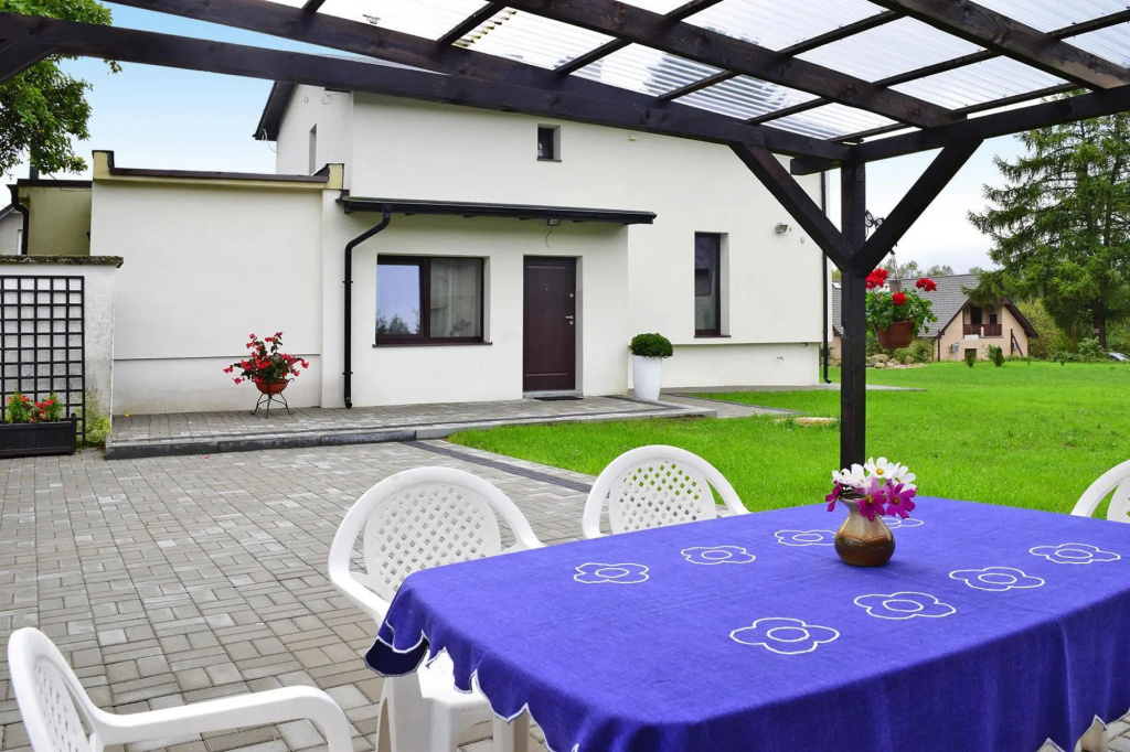 Holiday flat, Kamien