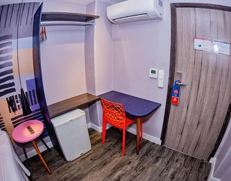 B Hotel - Chambres